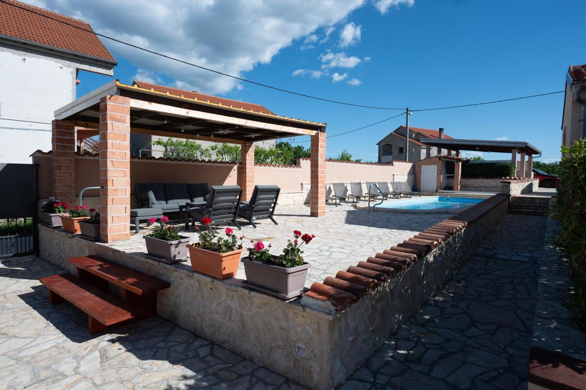 Holiday Home Luka Pridraga Exterior foto
